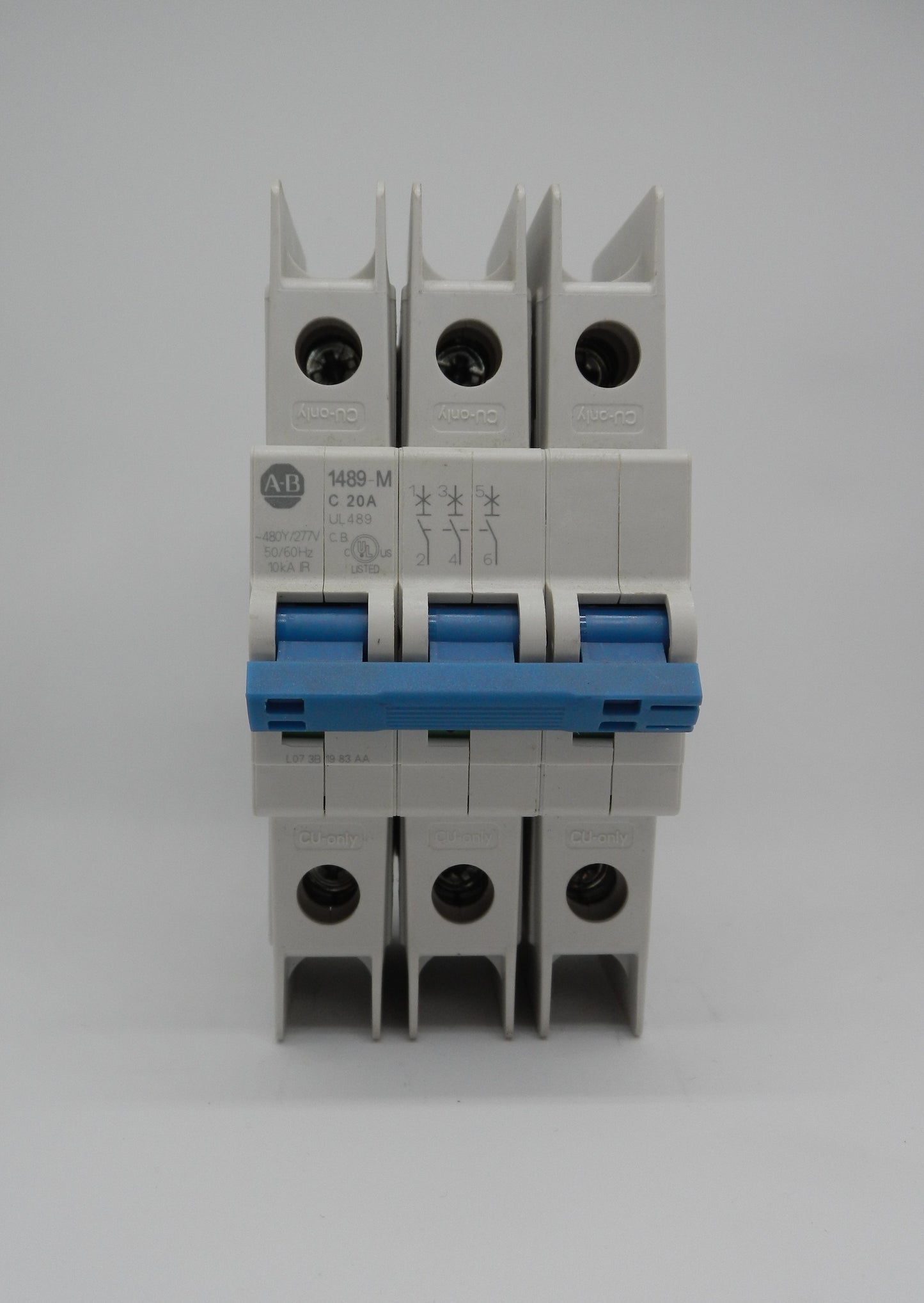 ALLEN-BRADLEY 1489-M3C200