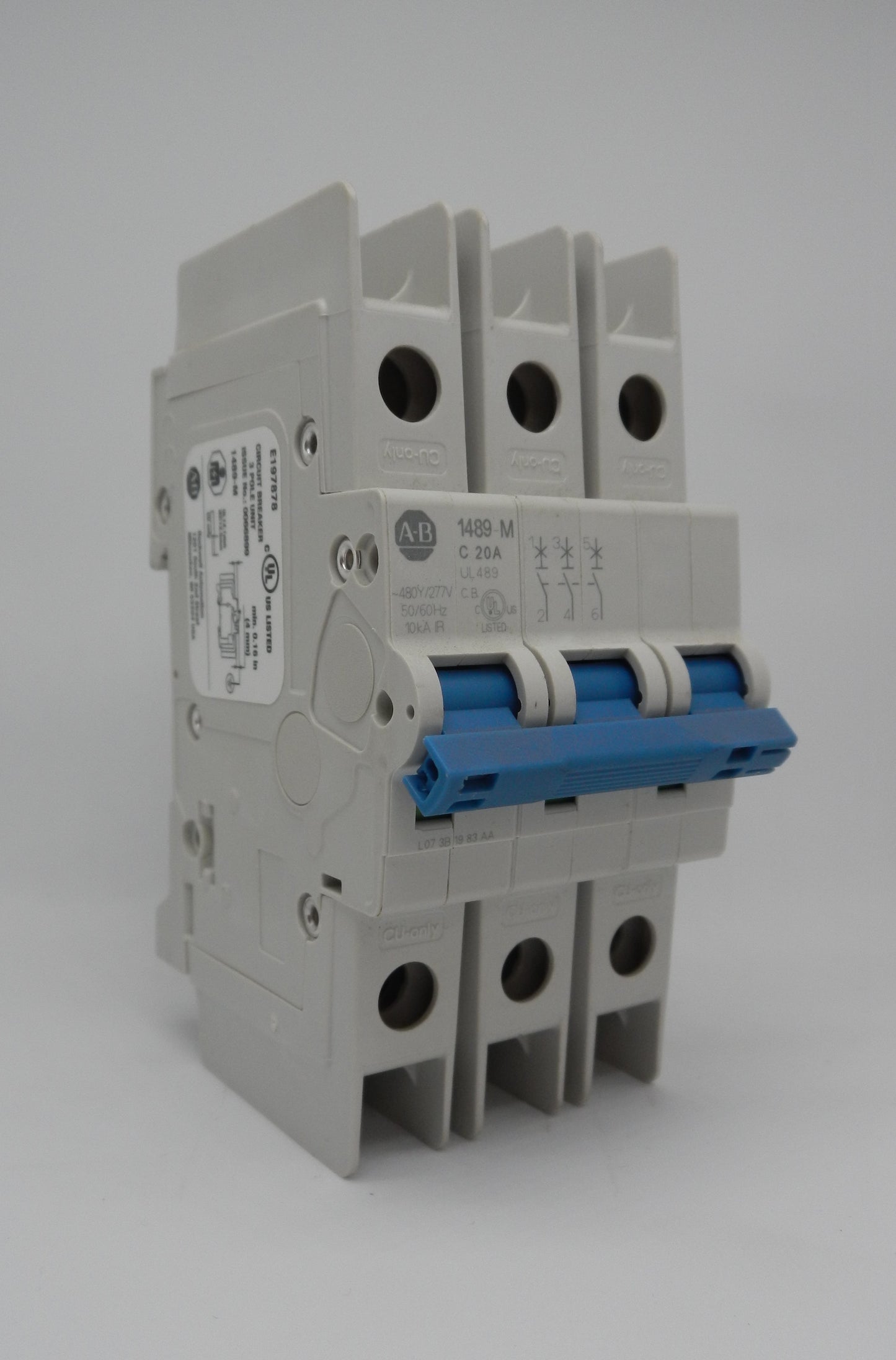 ALLEN-BRADLEY 1489-M3C200