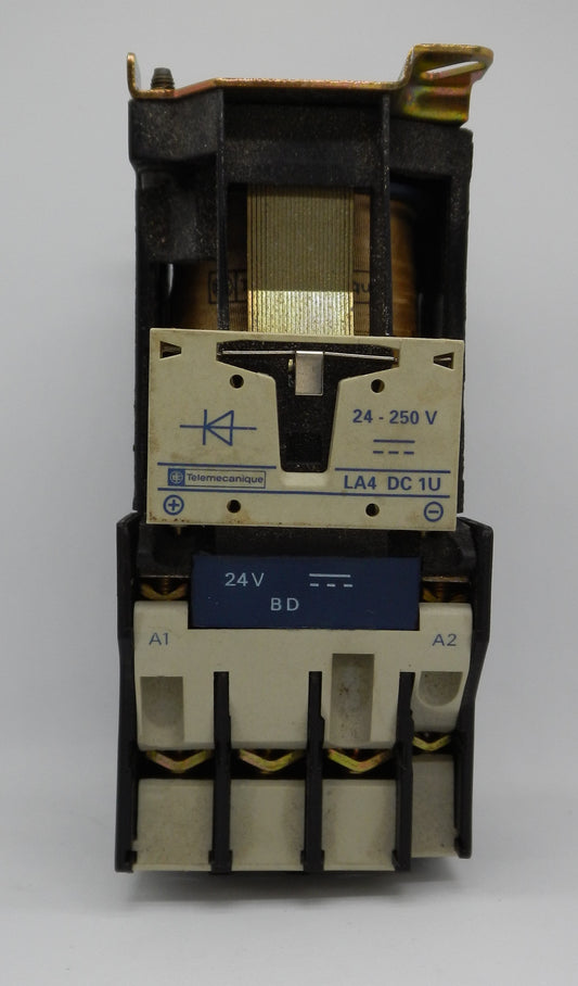 TELEMECANIQUE LP1 D32 01