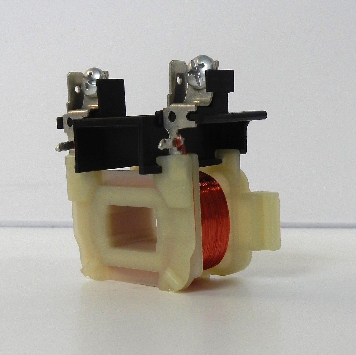 Siemens 75D70646G Magnetic Coil for Model F Contactor (190–220 V 50 Hz / 208–240 V 60 Hz) – Screw Terminals