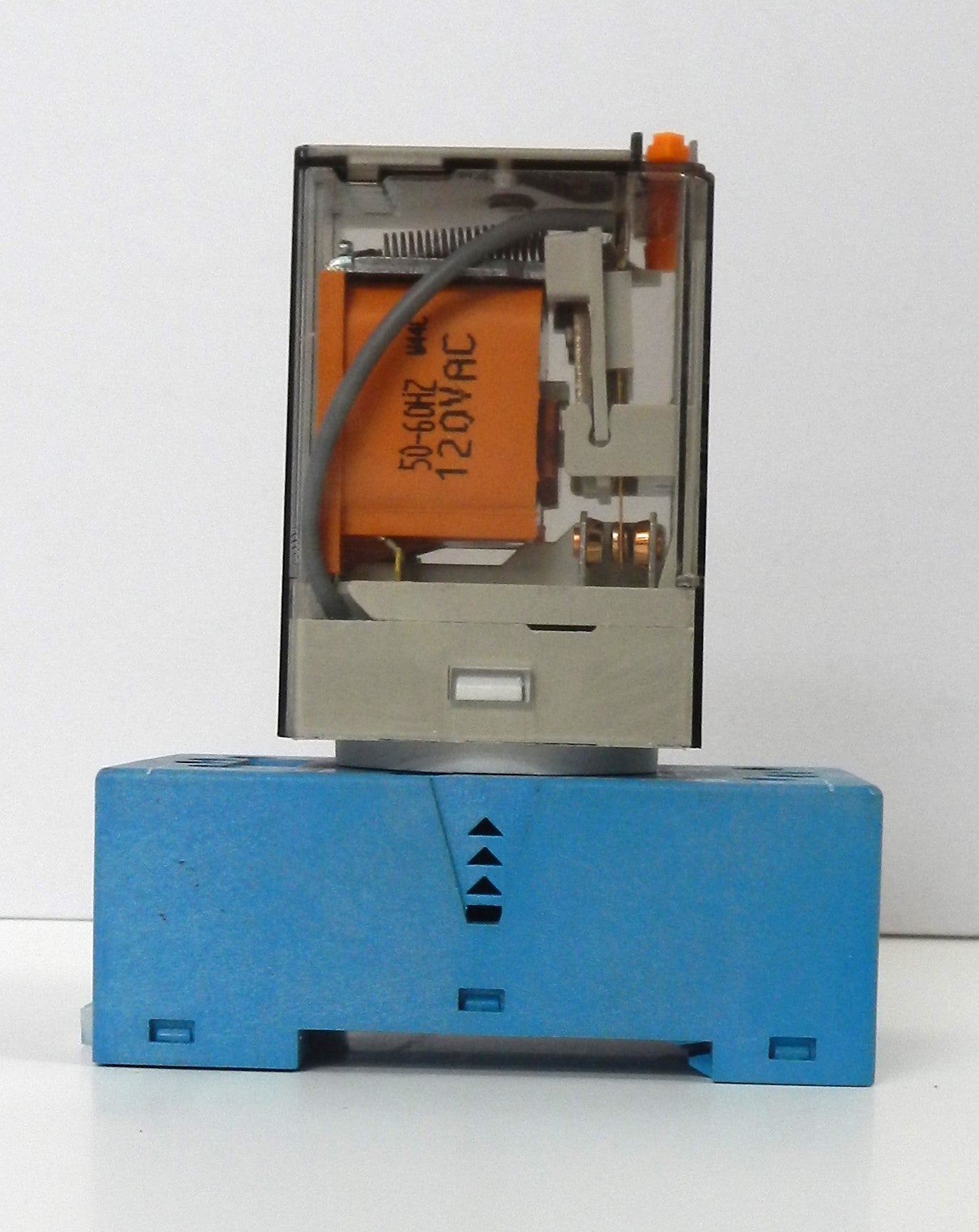 FINDER 60.12.8.120.0040