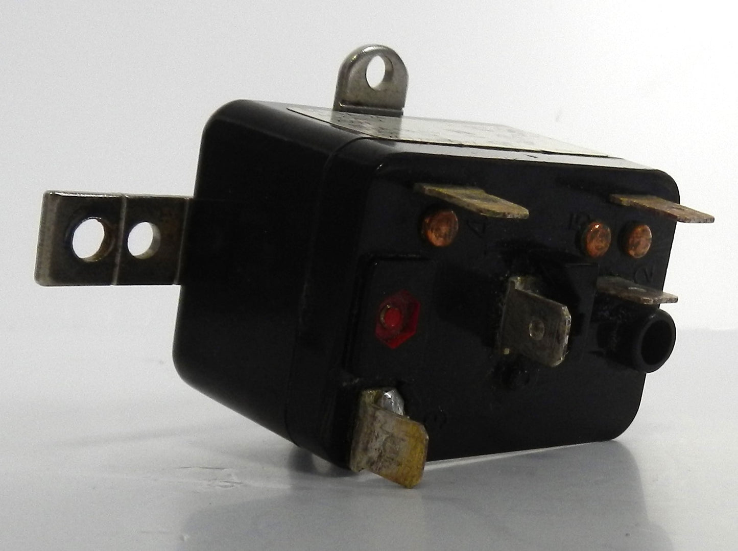 84-1A-24 General Purpose Electromechanical Relay SPST-NO 24VDC Coil 10A PCB Mount