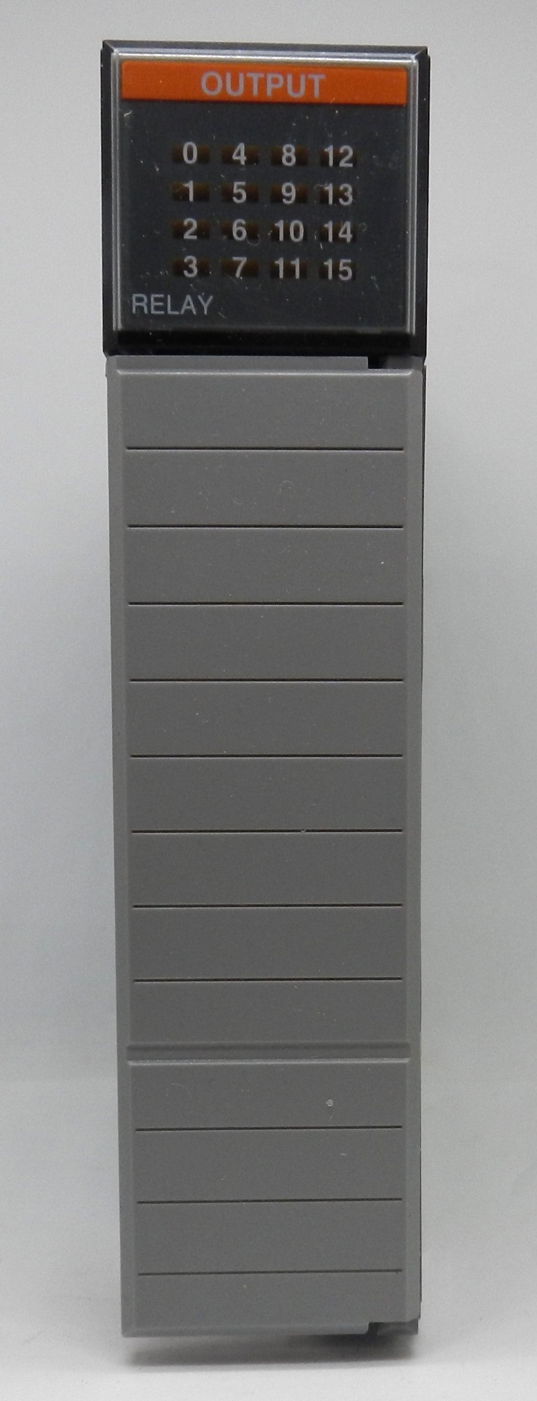 ALLEN-BRADLEY 1746-OW16 OUTPUT MODULE