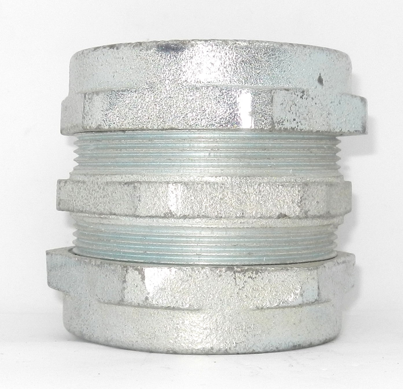 CROUSE HINDS CPR25 1-1/2" RIGID COMPRESSION COUPLING THREADLESS