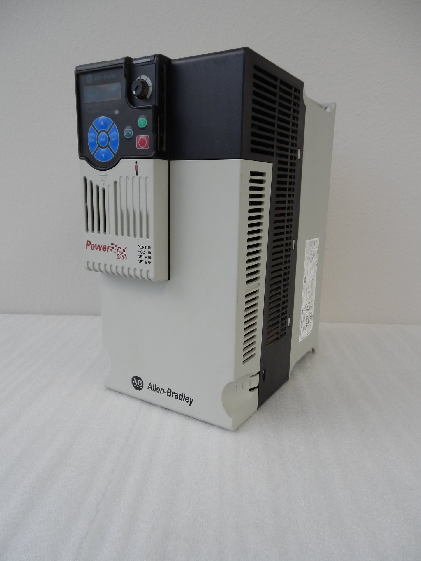 ALLEN-BRADLEY 25B-D024N104