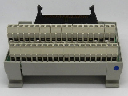 ALLEN-BRADLEY 1492-IFM40F INTERFACE MODULE