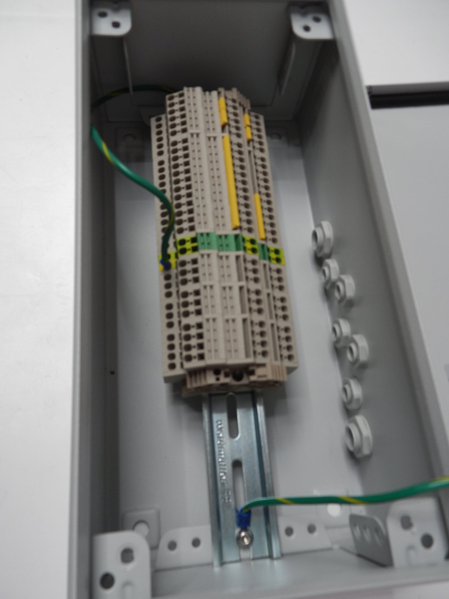 Rittal KL1501.510 Industrial Control Enclosure With Terminal Blocks & DIN Rail