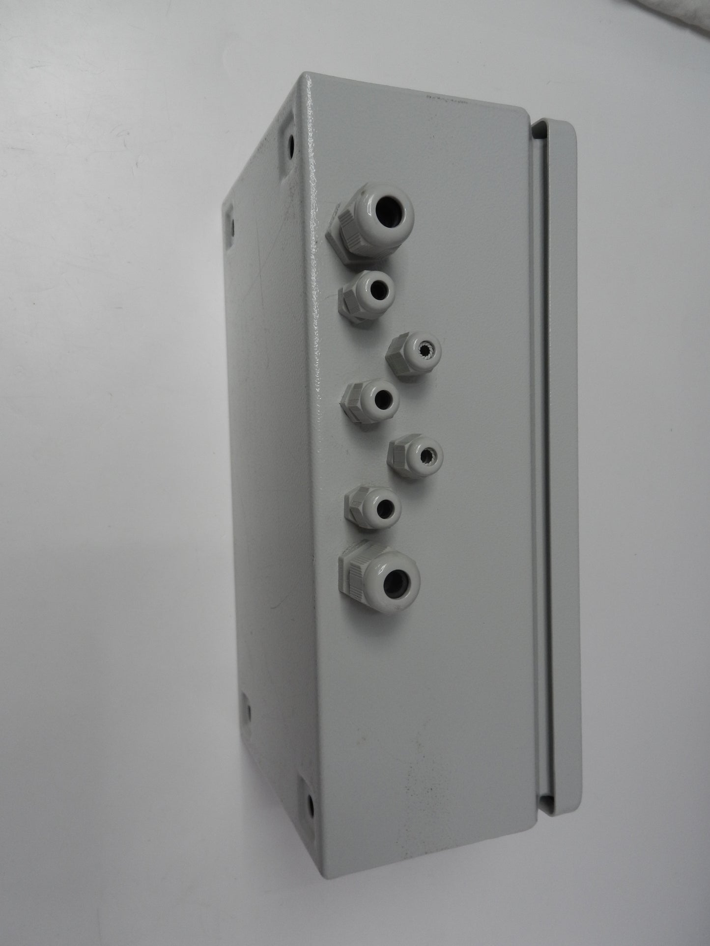 Rittal KL1501.510 Industrial Control Enclosure With Terminal Blocks & DIN Rail